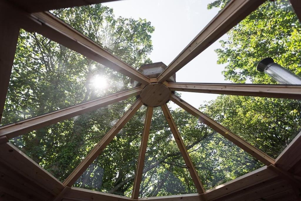 Romantic Treehouse With Hot Tub & Bbq *